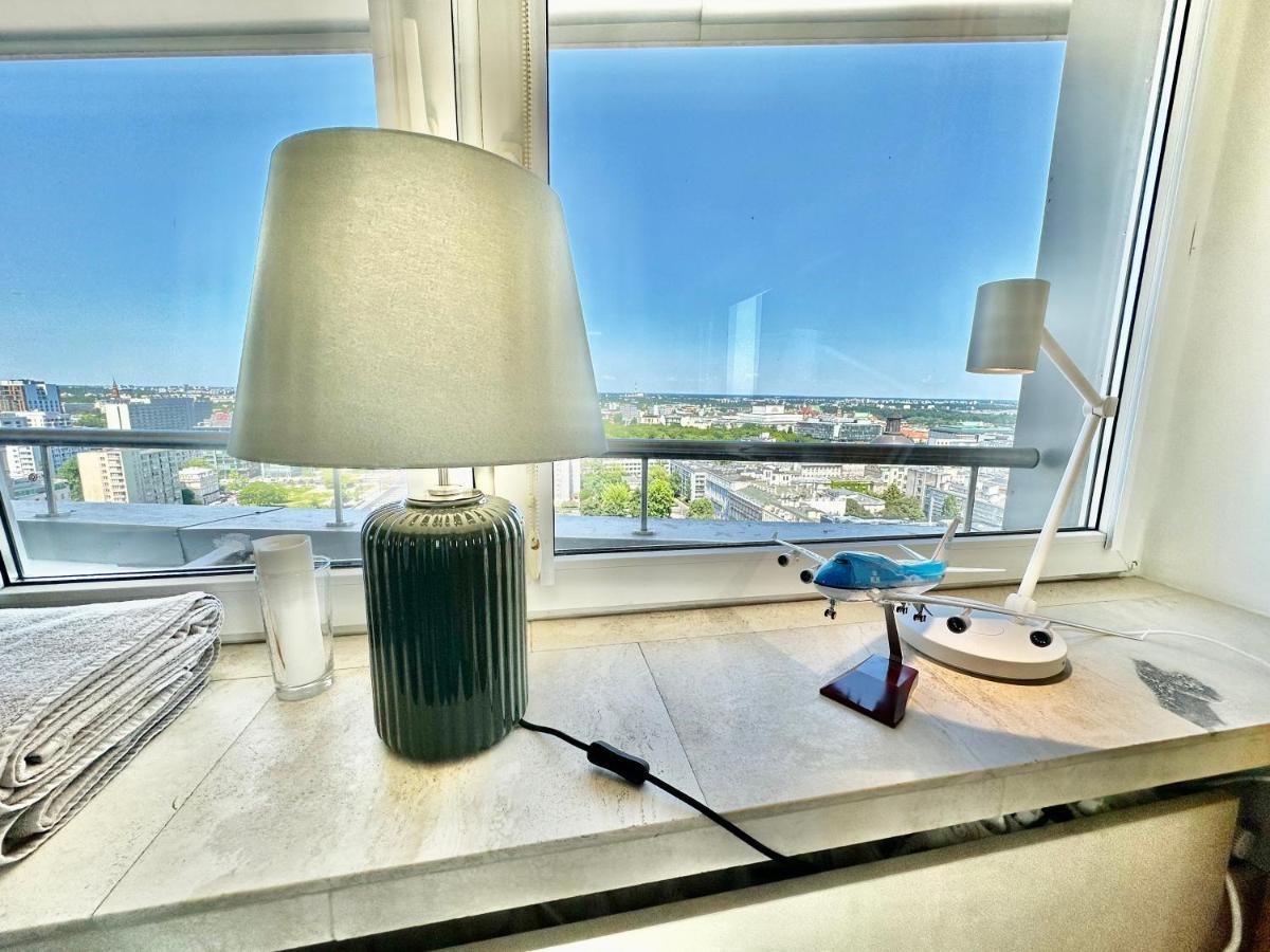 Sun Clima/Ac Metro X2 Fast Wifi 500 Mbs 70'Tv Netflix Appletv Hbo Apartman Varsó Kültér fotó
